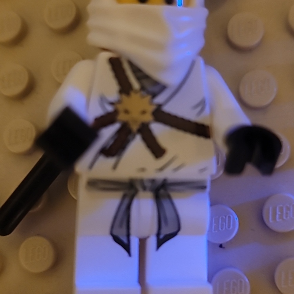 LEGO Ninjago Zane Minifigure - Picture 6 of 9